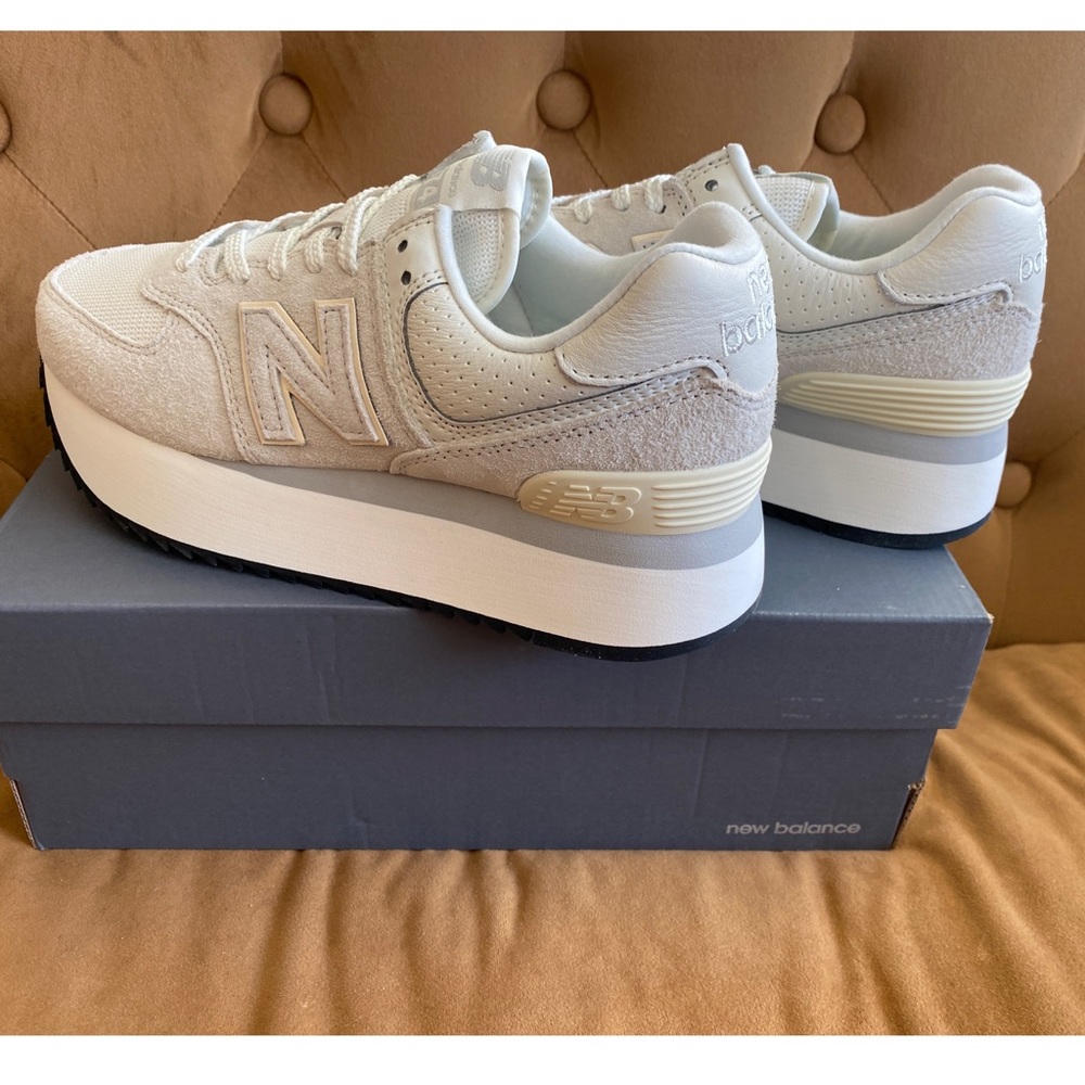 Rare size! New Balance 574 Platform Casual Sneakers Shoes Women size 7.5